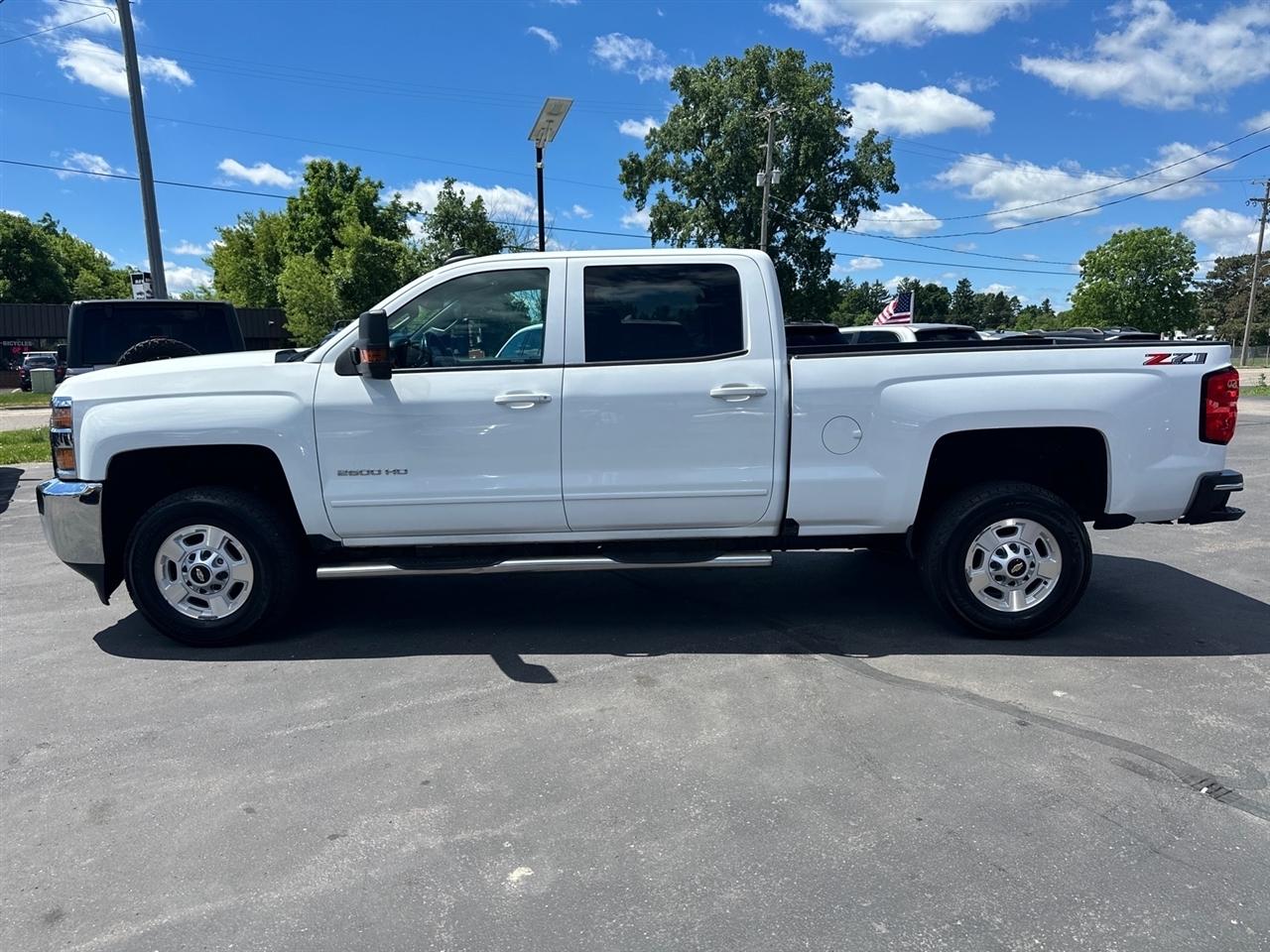 chevrolet silverado 2500hd 2018 1GC1KVEG2JF170411 image chevrolet silverado 2500hd 2018 1GC1KVEG2JF170411 image